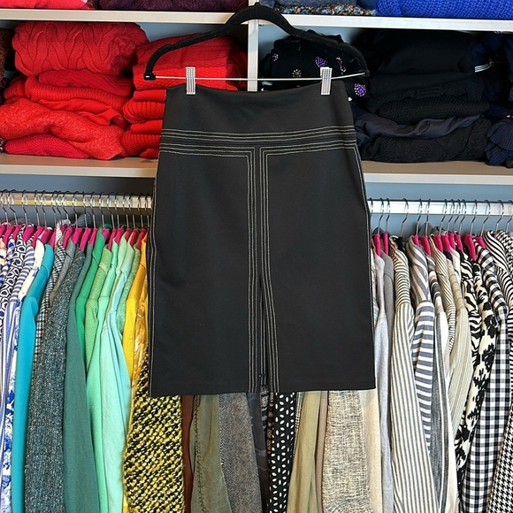 Express black with white stitching detail midi skirt size 1/2 - Picture 3 of 3